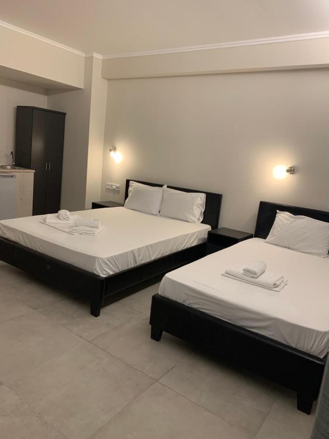 Hotel Banbus Loutrá Edipsoú Eksteriør bilde