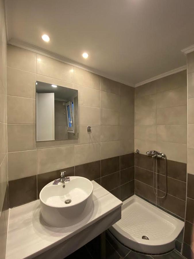 Hotel Banbus Loutrá Edipsoú Eksteriør bilde