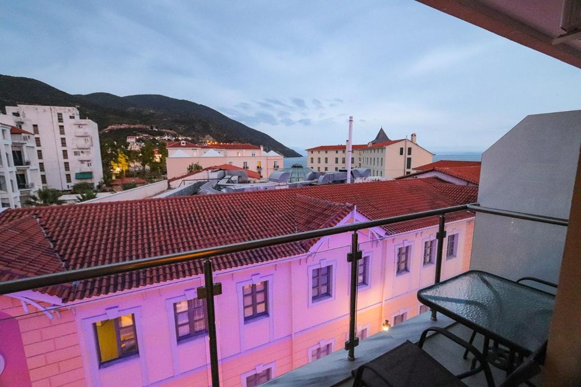 Hotel Banbus Loutrá Edipsoú Eksteriør bilde