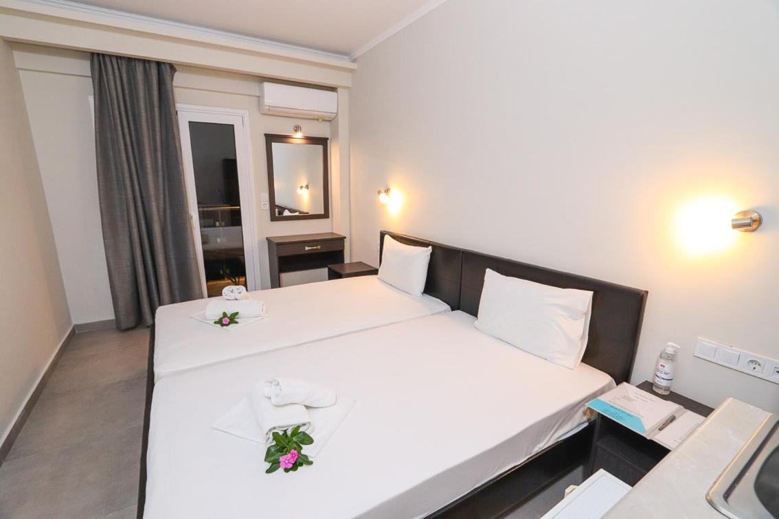Hotel Banbus Loutrá Edipsoú Eksteriør bilde